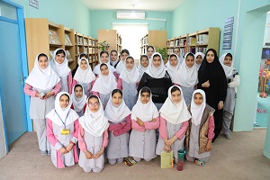 بازدید دانش آموزان مدرسه شهید یگانه